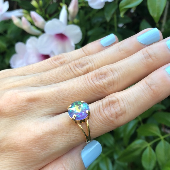 Violet Aurora Borealis Rivoli Crystal Ring - Picture 3 of 14